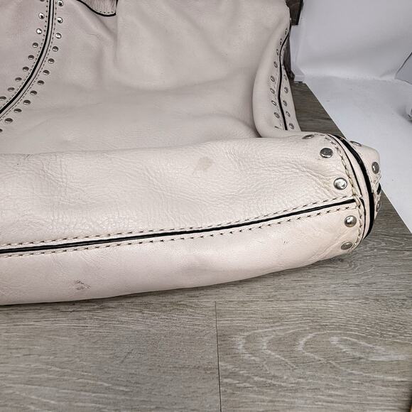 Michael Kors Astor Large Studded Genuine Pebbled Leather Tote Bag Purse Vanilla - Picture 7 of 16